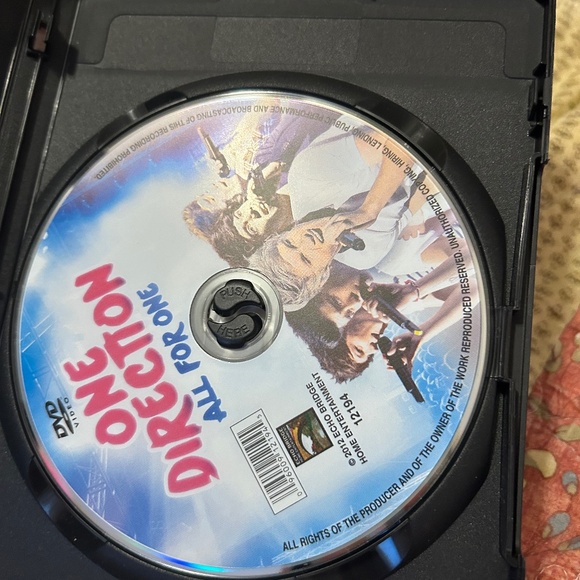 One Direction All For One DVD - Picture 3 of 3